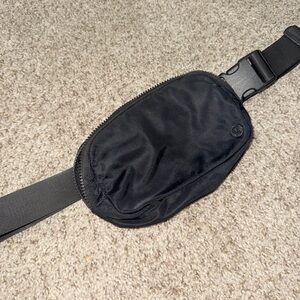 Black Lulu Crossbody Waist Bag
